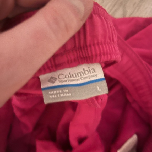 Columbia womens running shorts - Picture 2 of 2